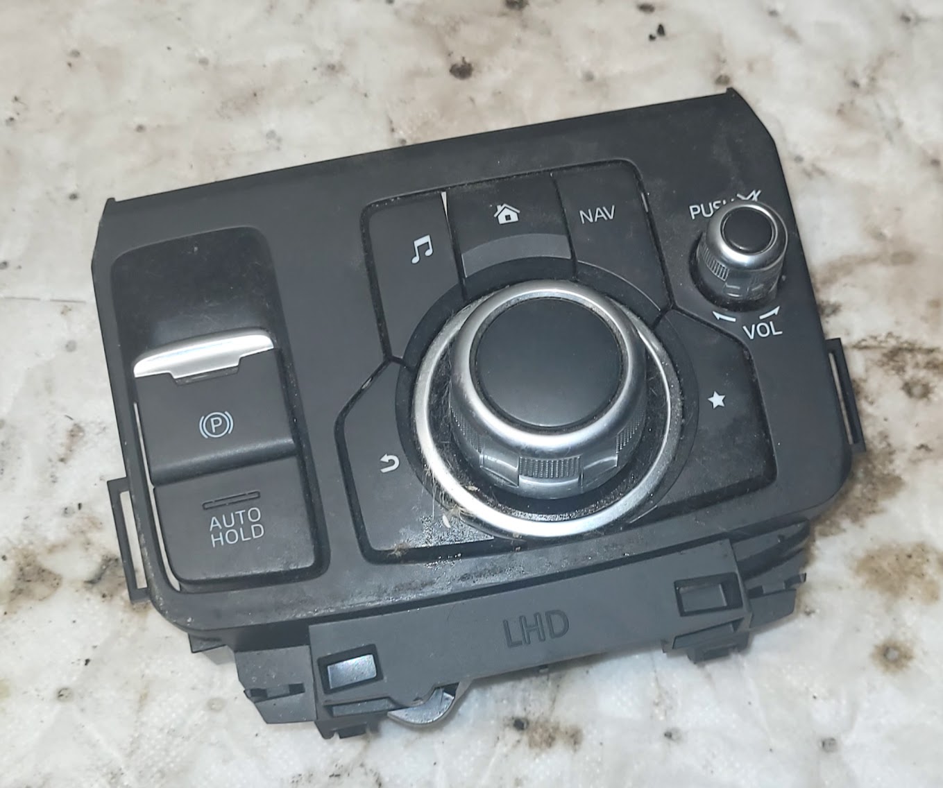 Radio Audio for Mazda vehicles