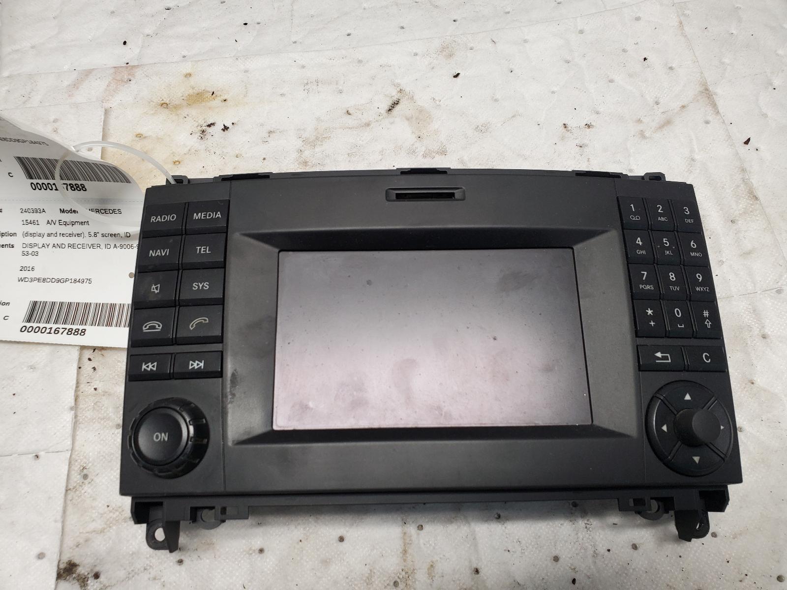 Radio Audio for Mercedes-Benz vehicles