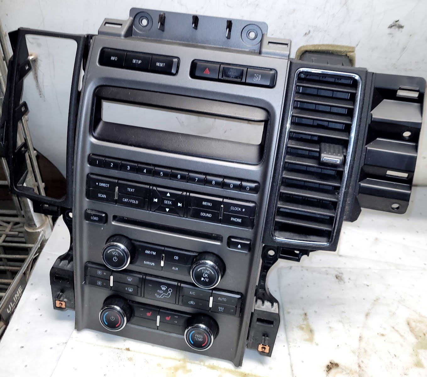 Radio Audio for Ford vehicles