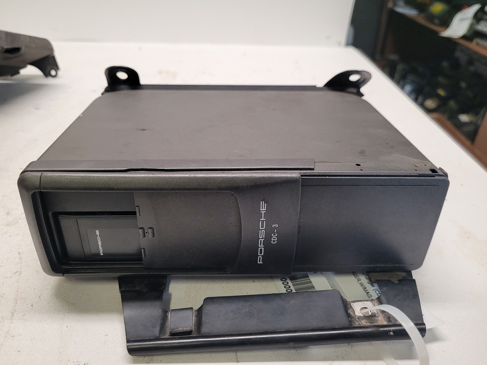 Radio Audio for Porsche vehicles