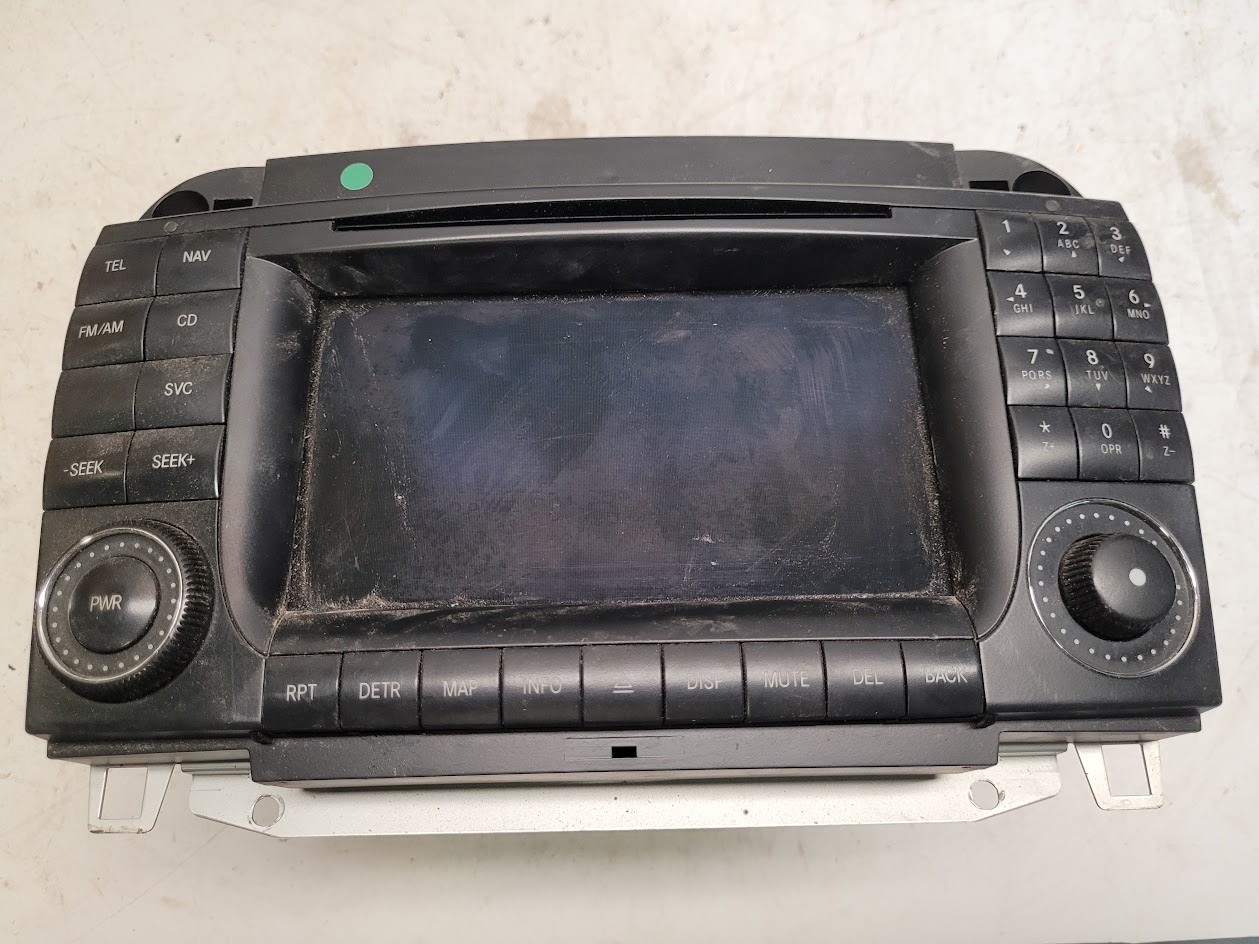 Radio Audio for Mercedes-Benz vehicles