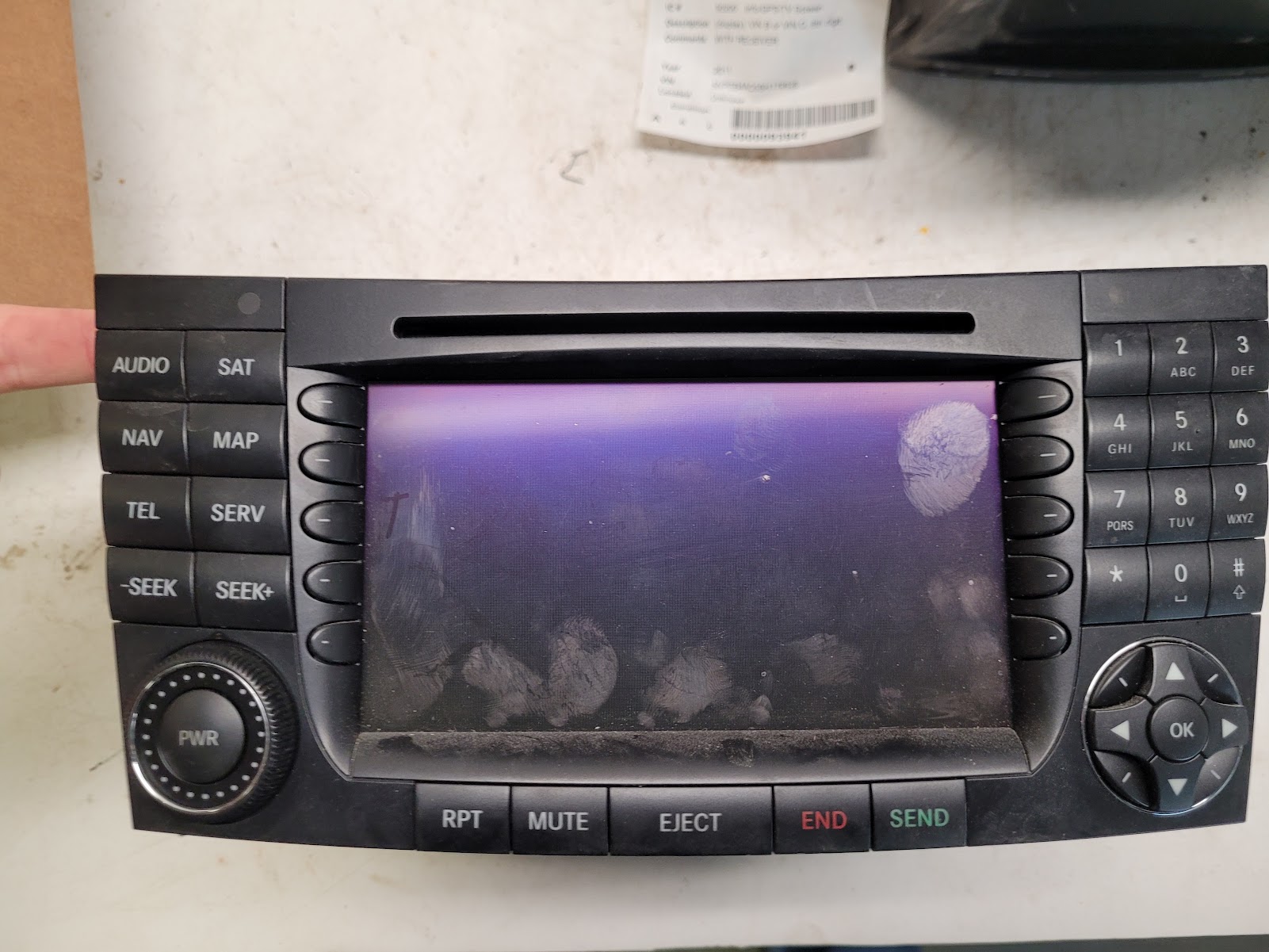 Radio Audio for Mercedes-Benz vehicles