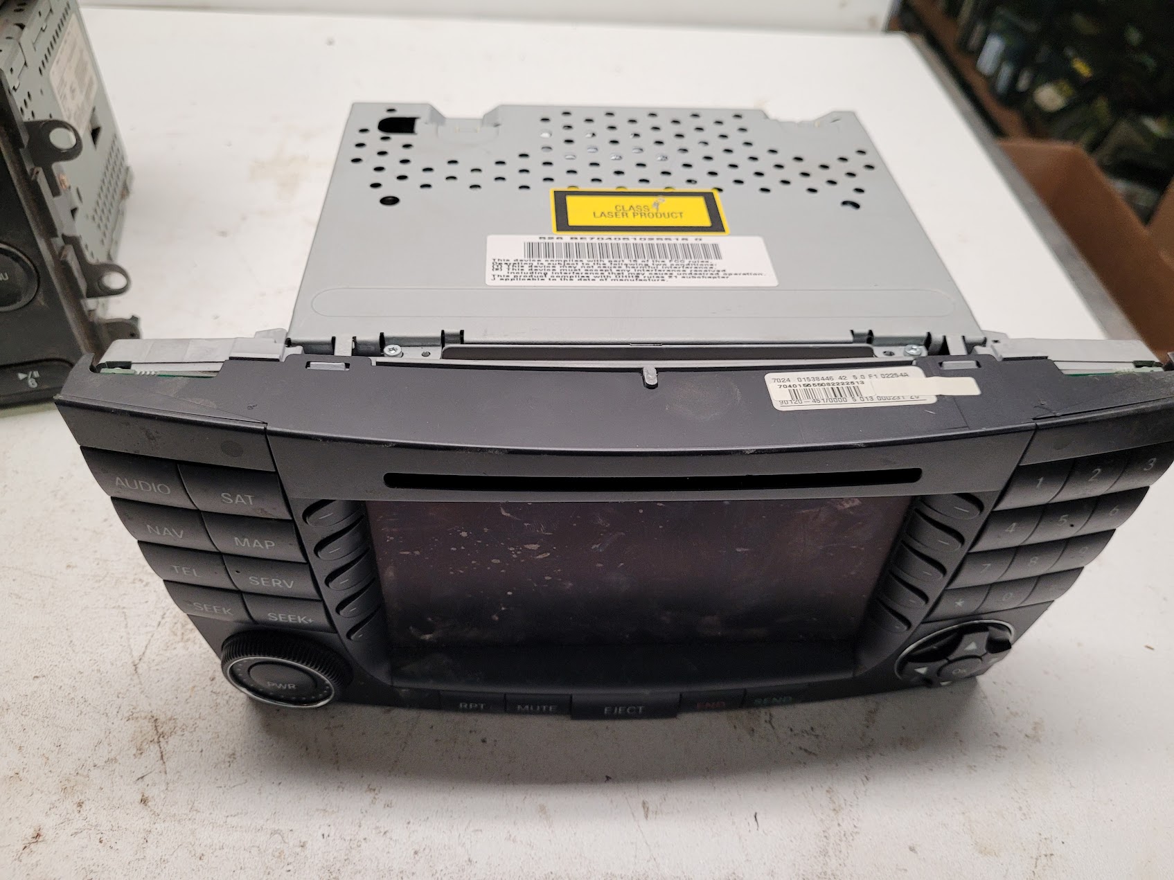 Radio Audio for Mercedes-Benz vehicles