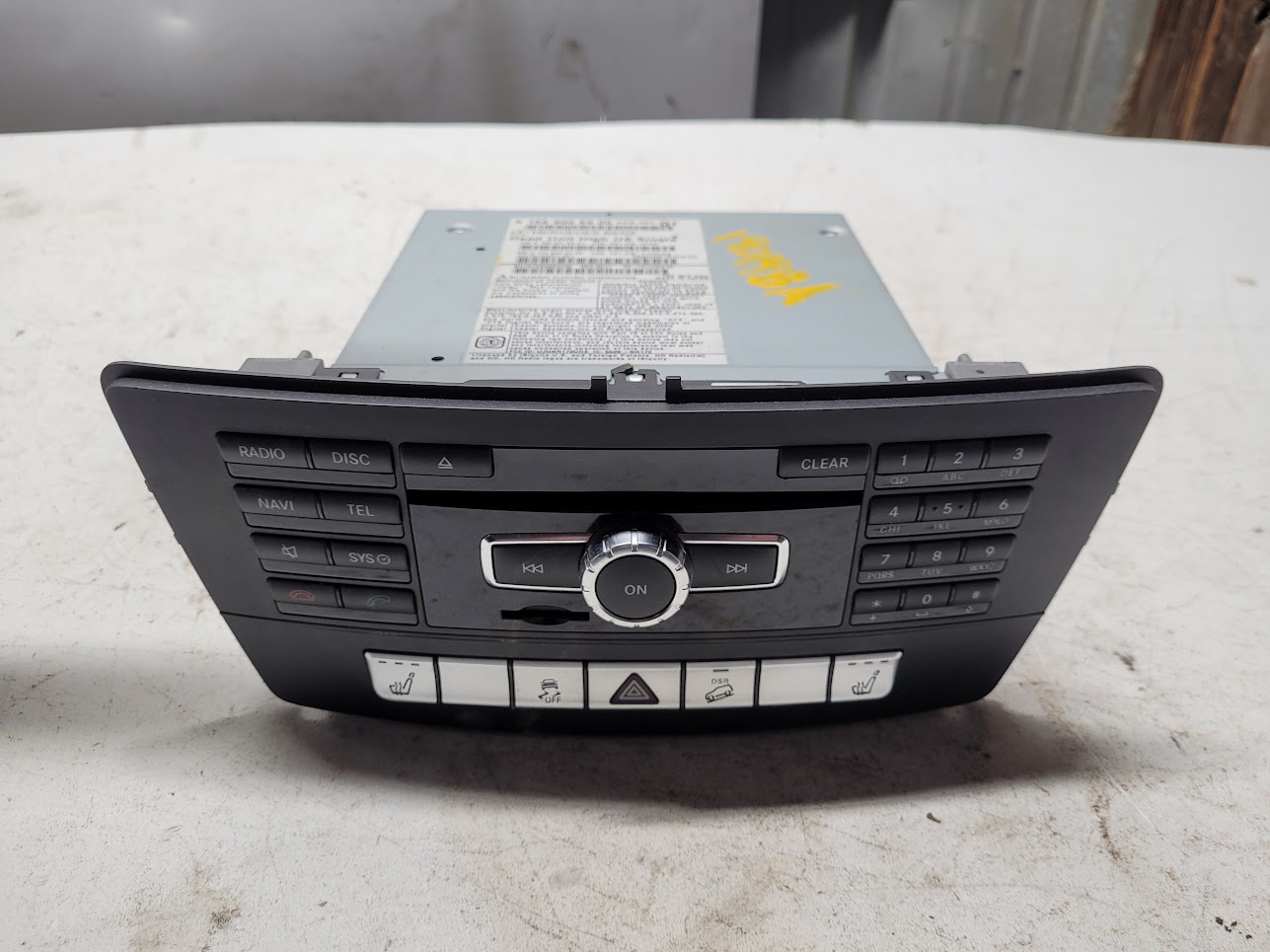 Radio Audio for Mercedes-Benz vehicles