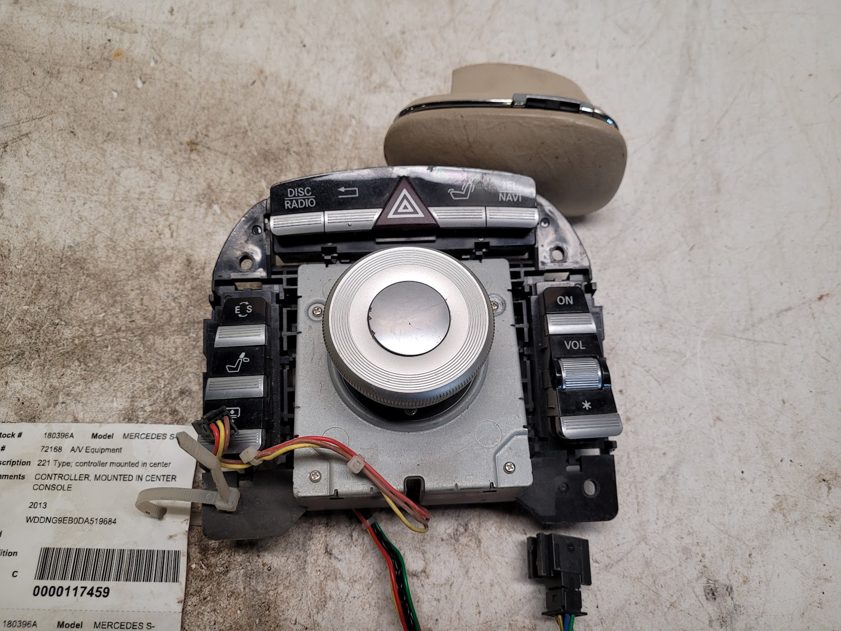 Radio Audio for Mercedes-Benz vehicles