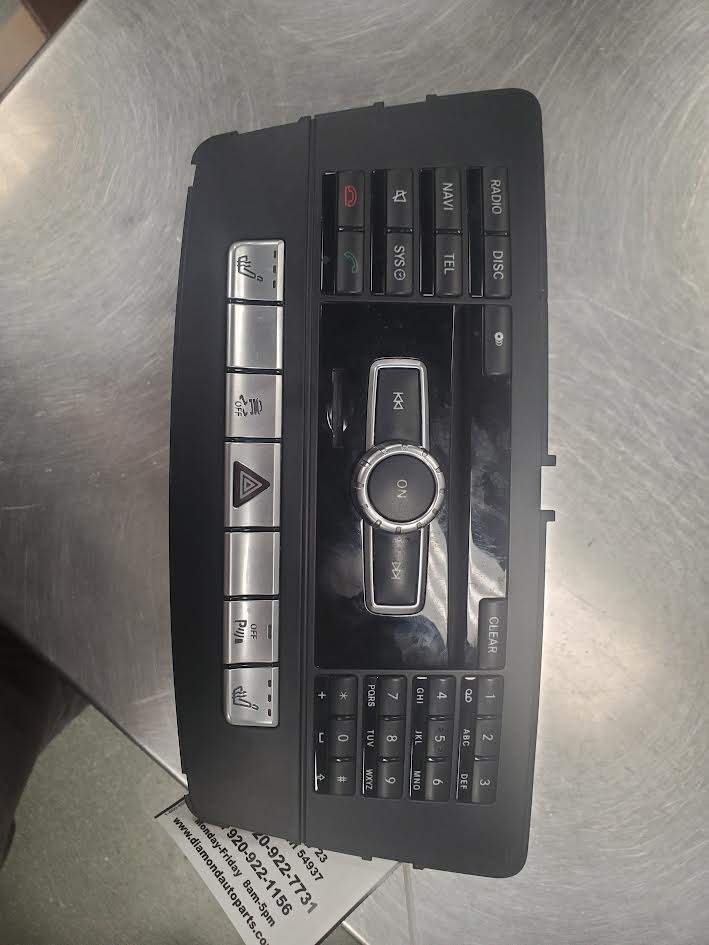 Radio Audio for Mercedes-Benz vehicles
