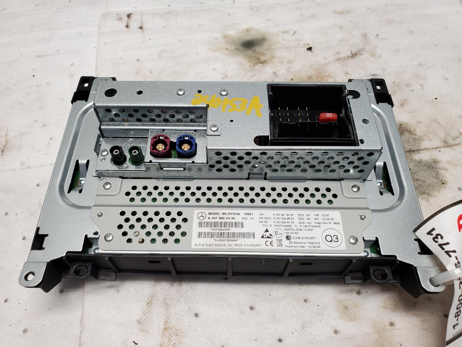 Radio Audio for Mercedes-Benz vehicles