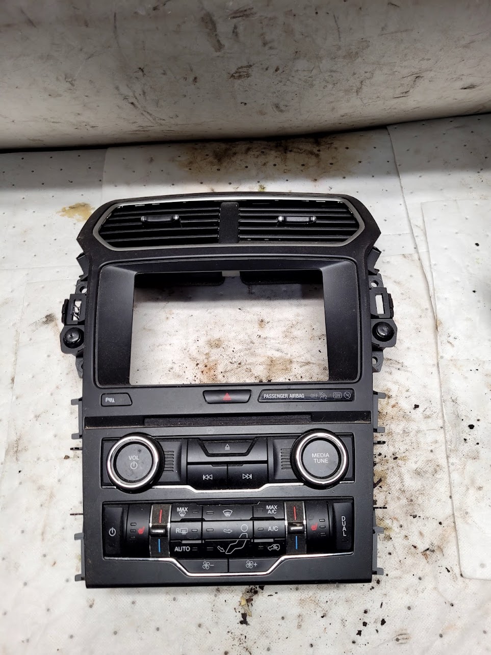 Radio Audio for Ford vehicles