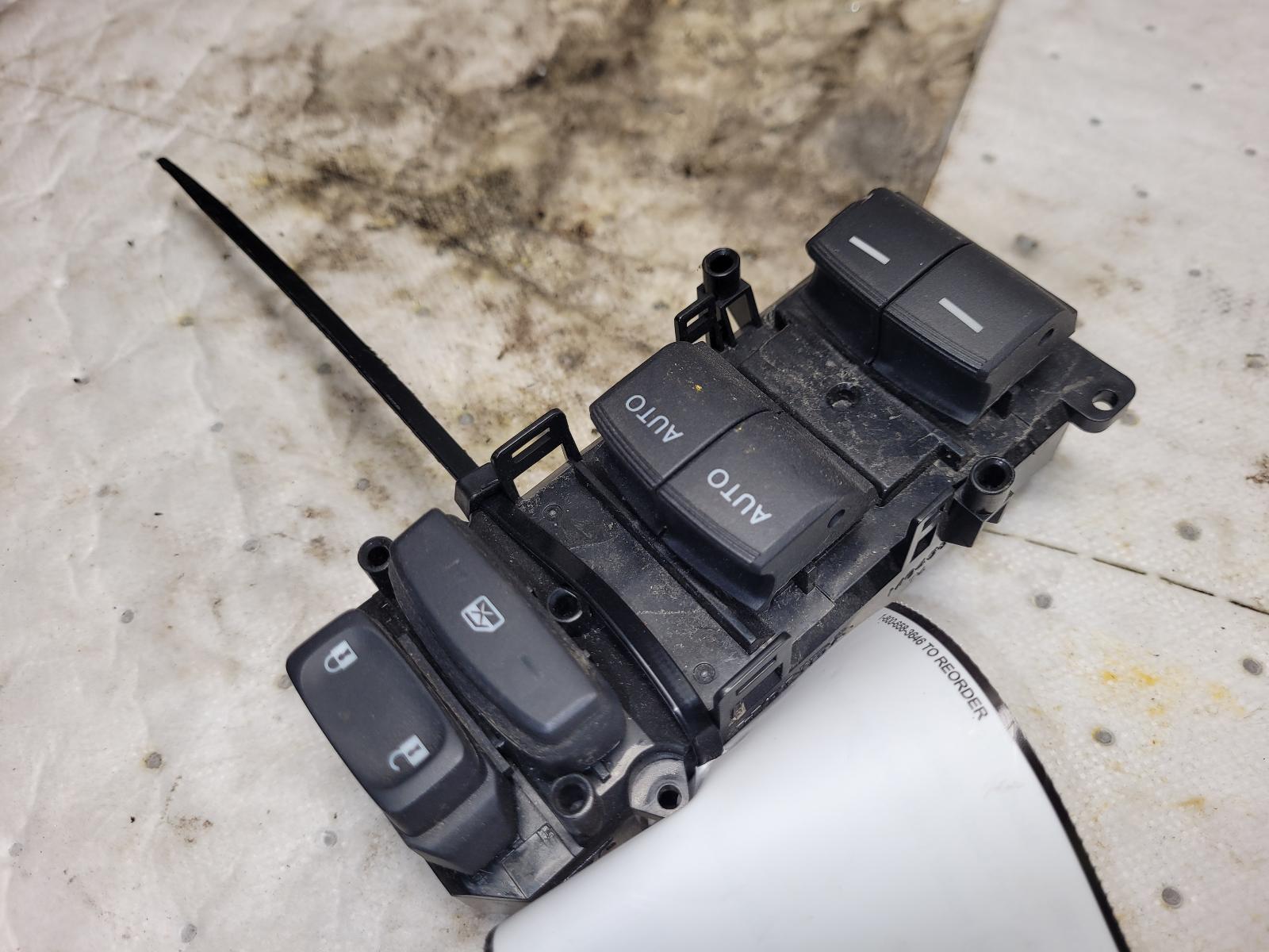 Front Door Switch for Honda vehicles