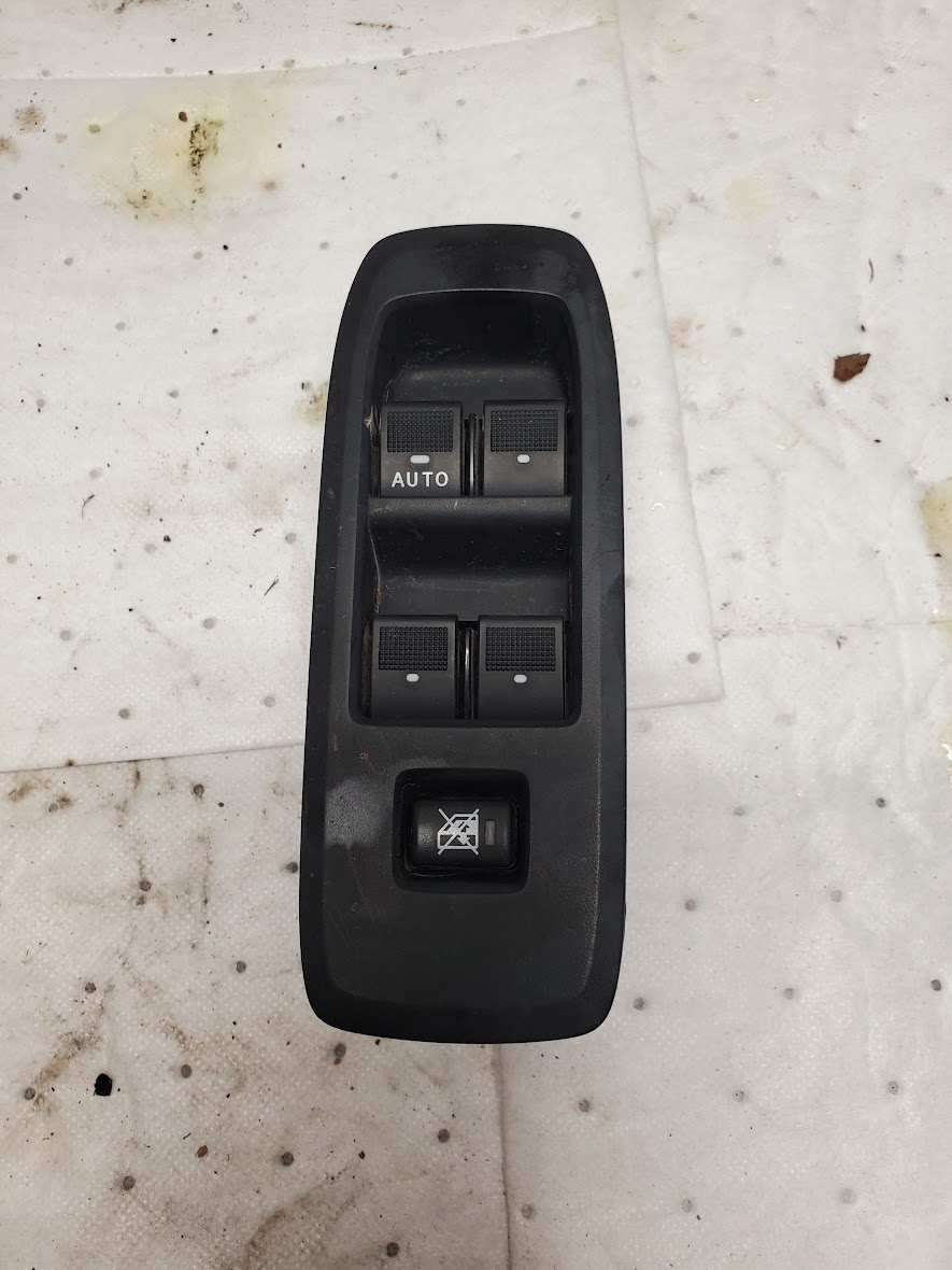 Front Door Switch for Ford vehicles