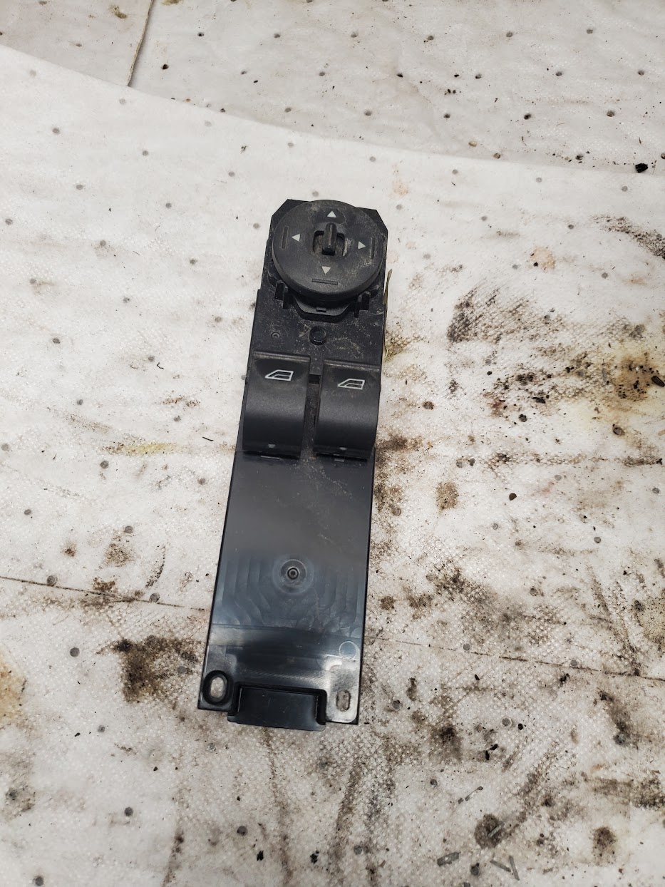 Front Door Switch for Ford vehicles