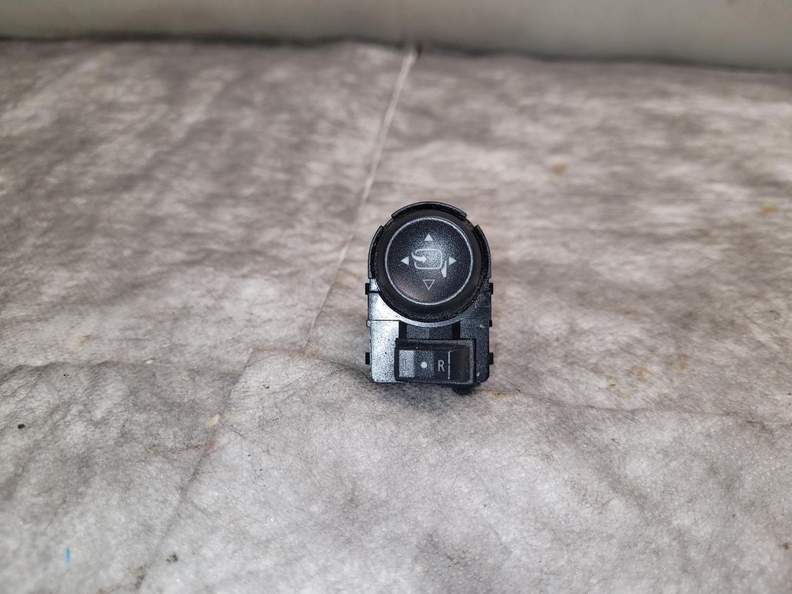 Front Door Switch for Cadillac and Chevrolet vehicles