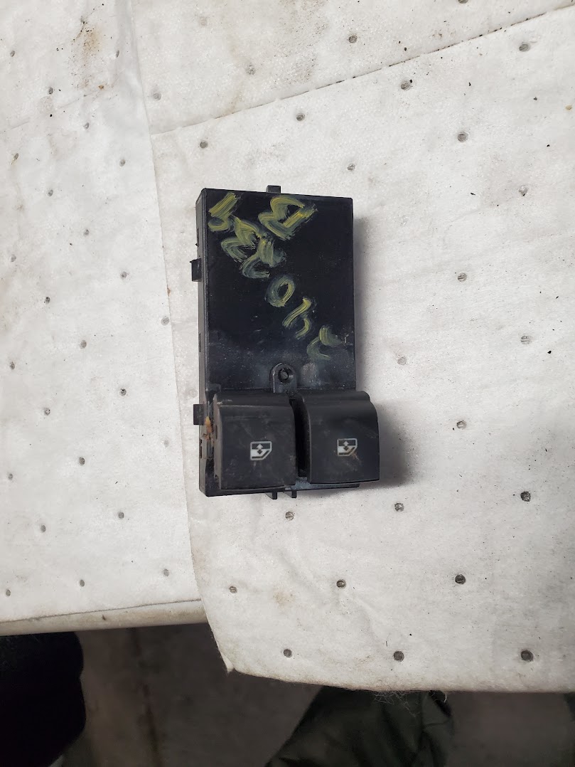 Front Door Switch for Chevrolet vehicles