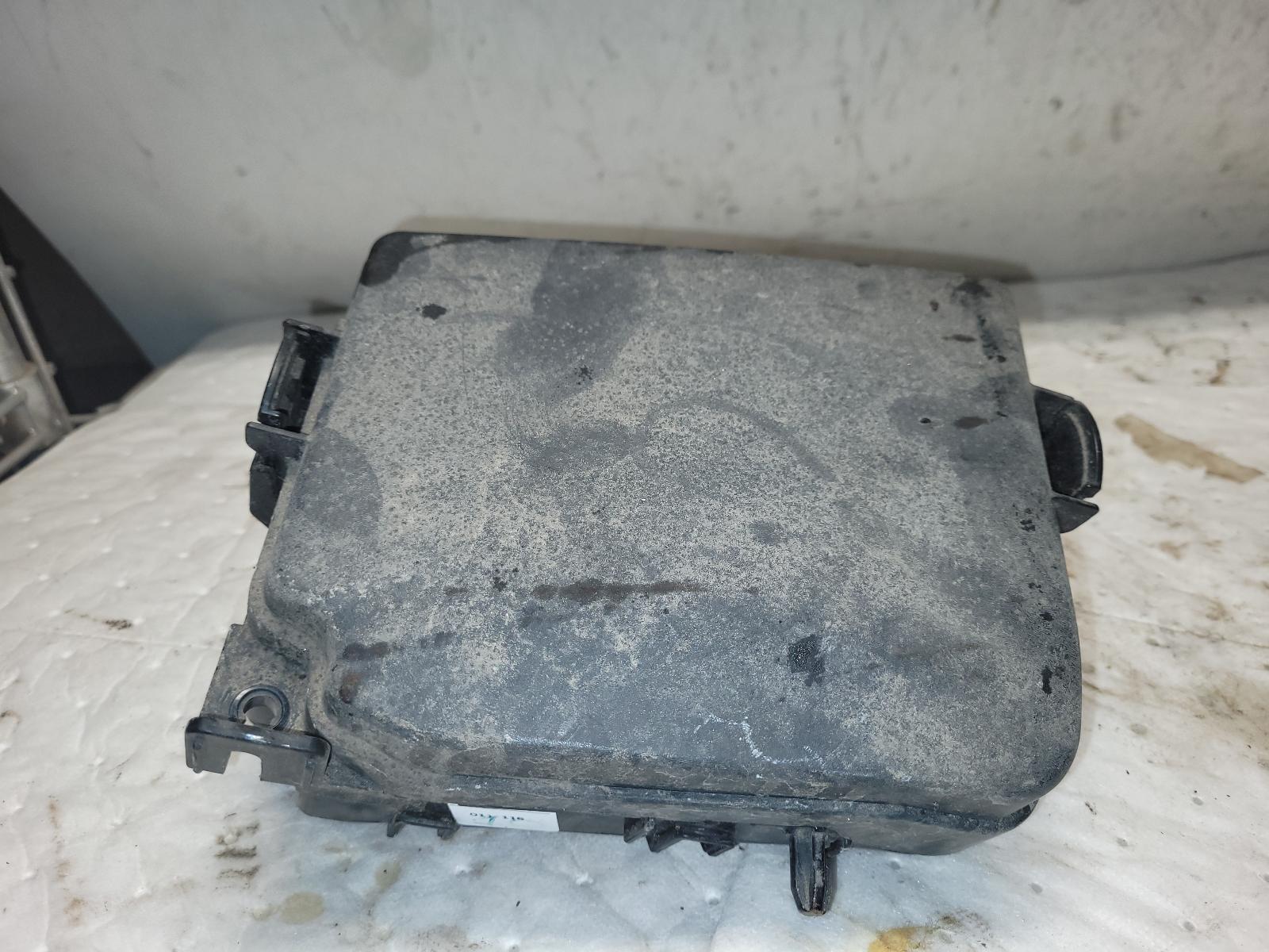 Engine Fuse Box for Hyundai vehicles