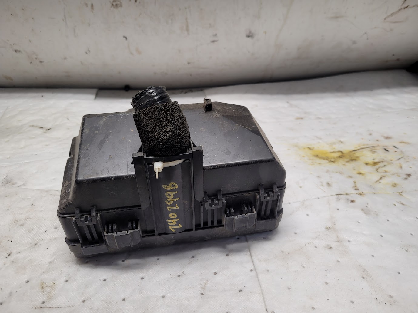 Engine Fuse Box for Honda vehicles