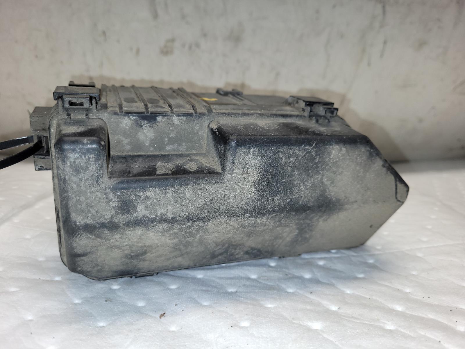 Engine Fuse Box for Honda vehicles