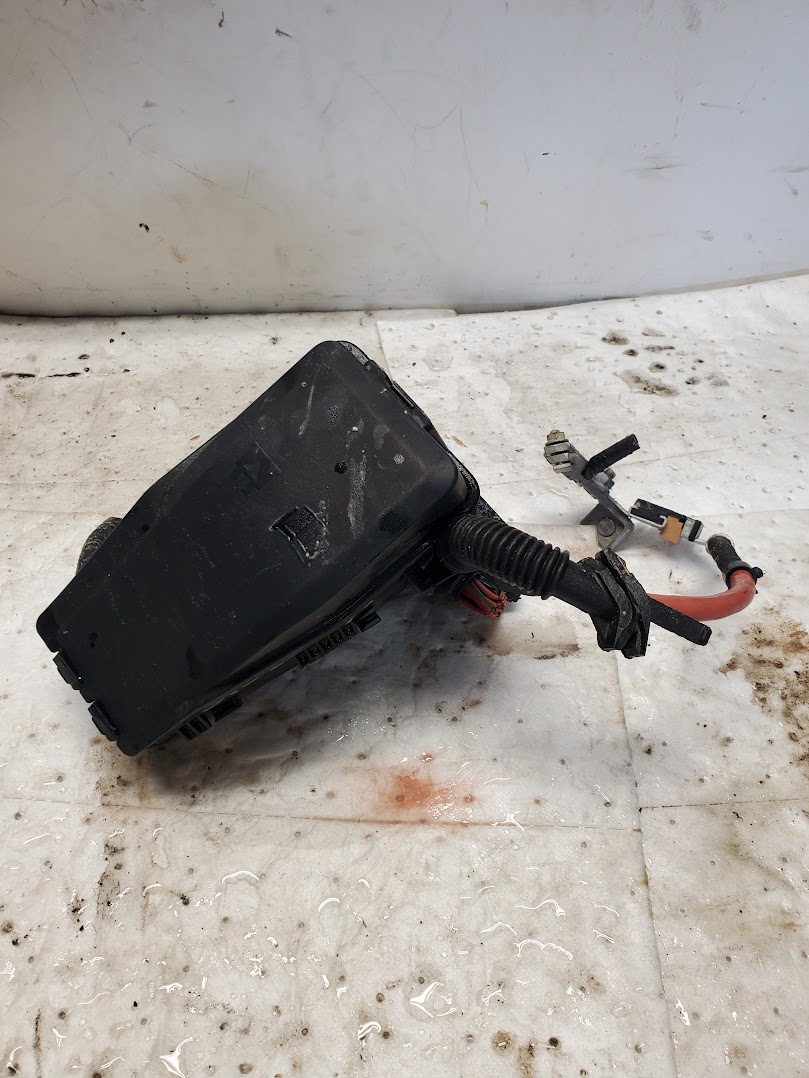 Engine Fuse Box for Volvo vehicles