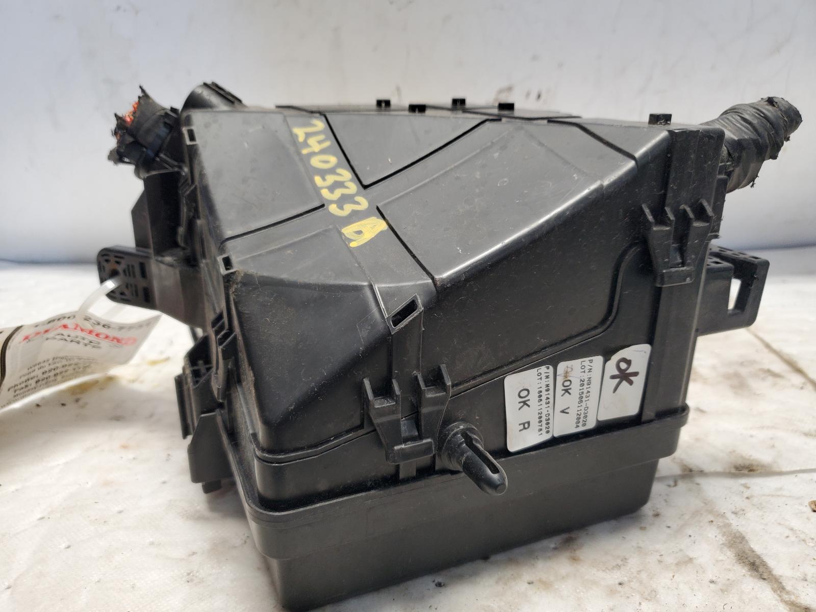 Engine Fuse Box for Honda vehicles