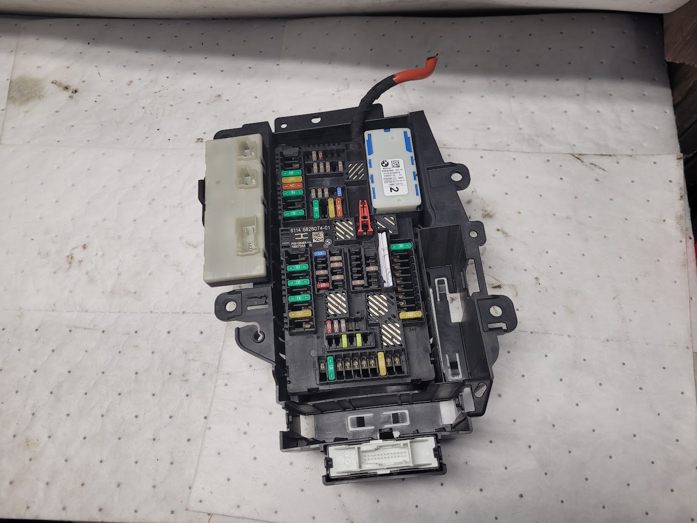 Engine Fuse Box for Bmw vehicles