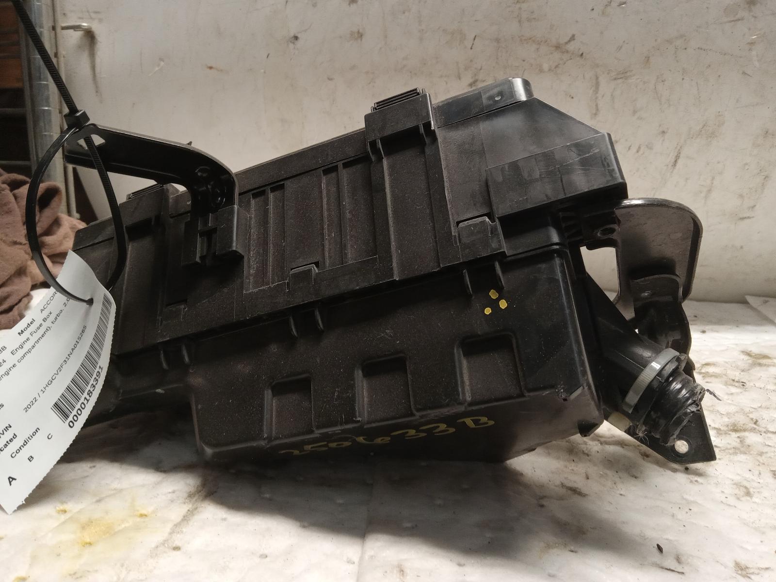 Engine Fuse Box for Honda vehicles