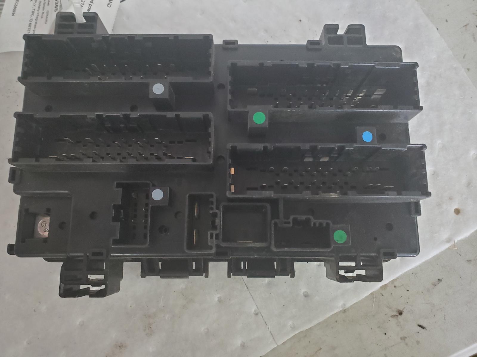 Engine Fuse Box for Jeep vehicles