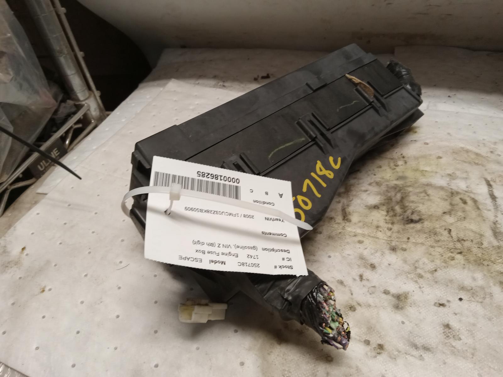 Engine Fuse Box for Ford and Mercury vehicles