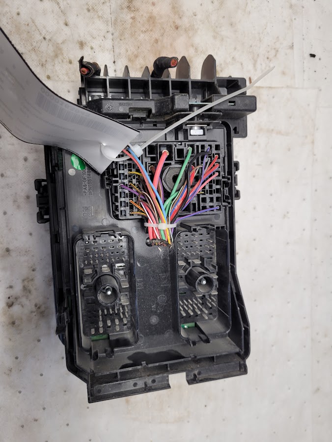 Engine Fuse Box for Buick vehicles