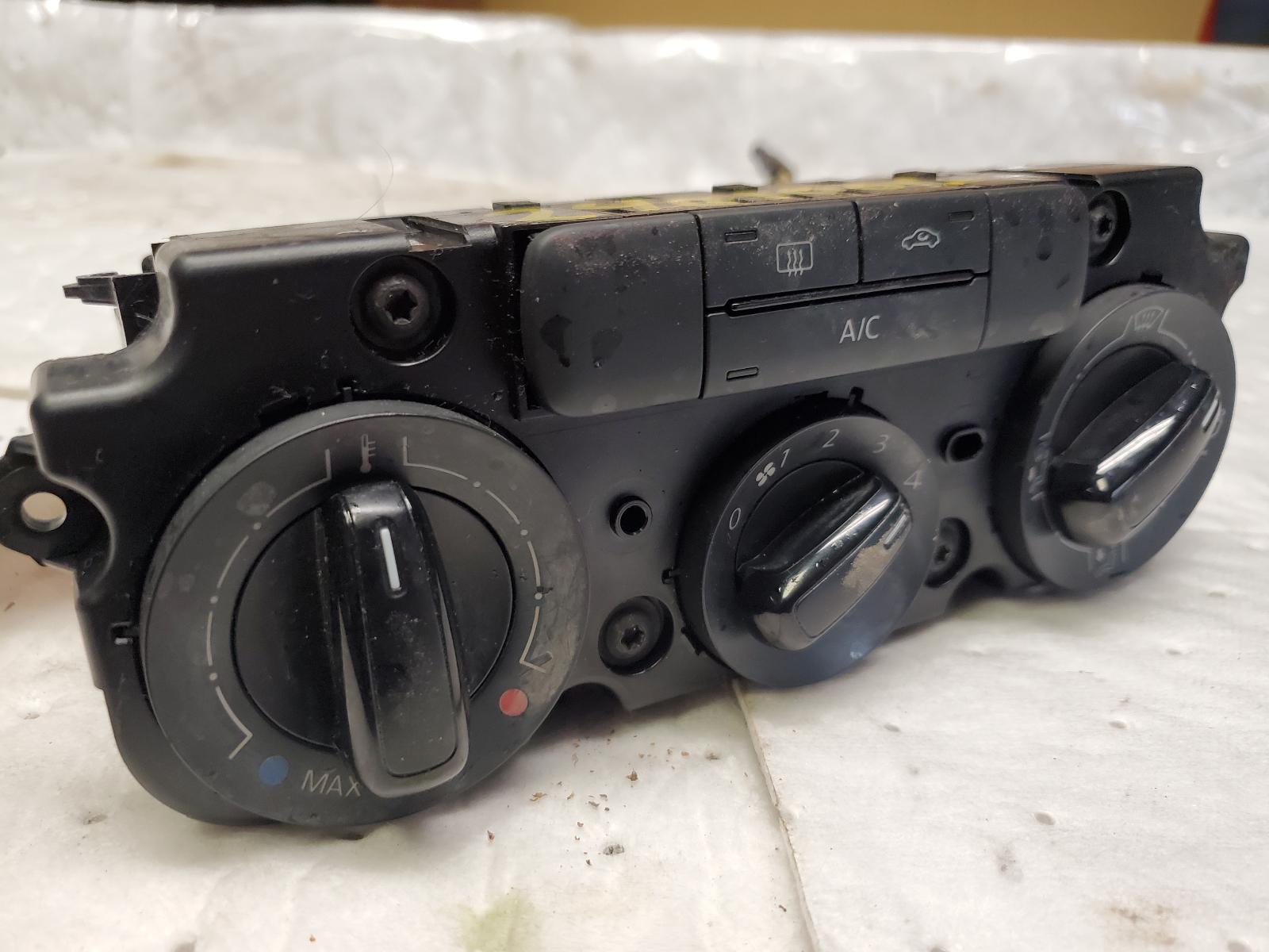 Temp Control for Volkswagen vehicles
