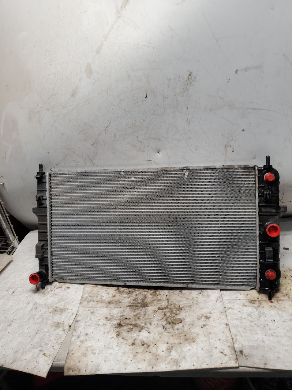 Radiators for Chevrolet, Saturn and Pontiac vehicles
