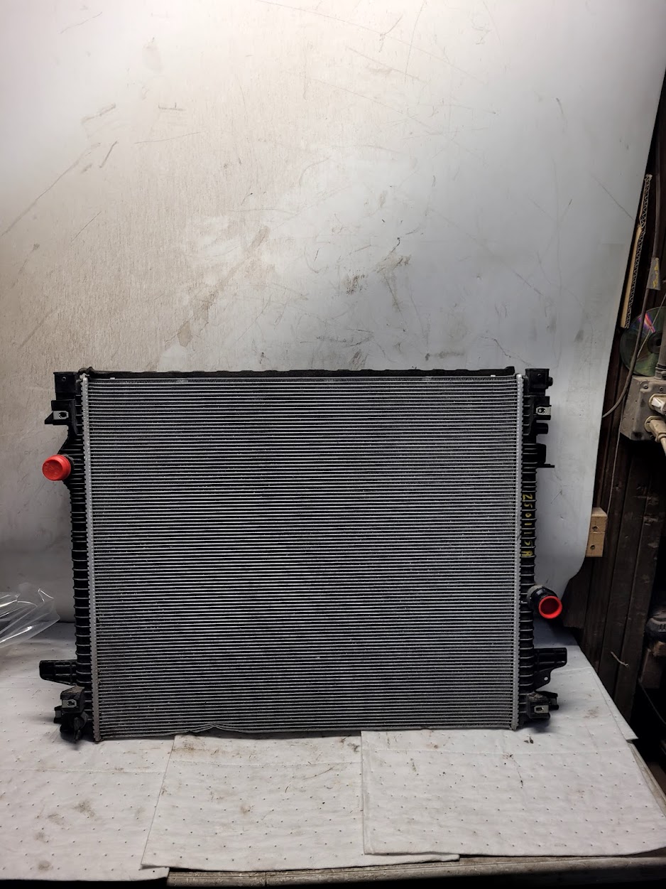 Radiators for Lincoln and Ford vehicles