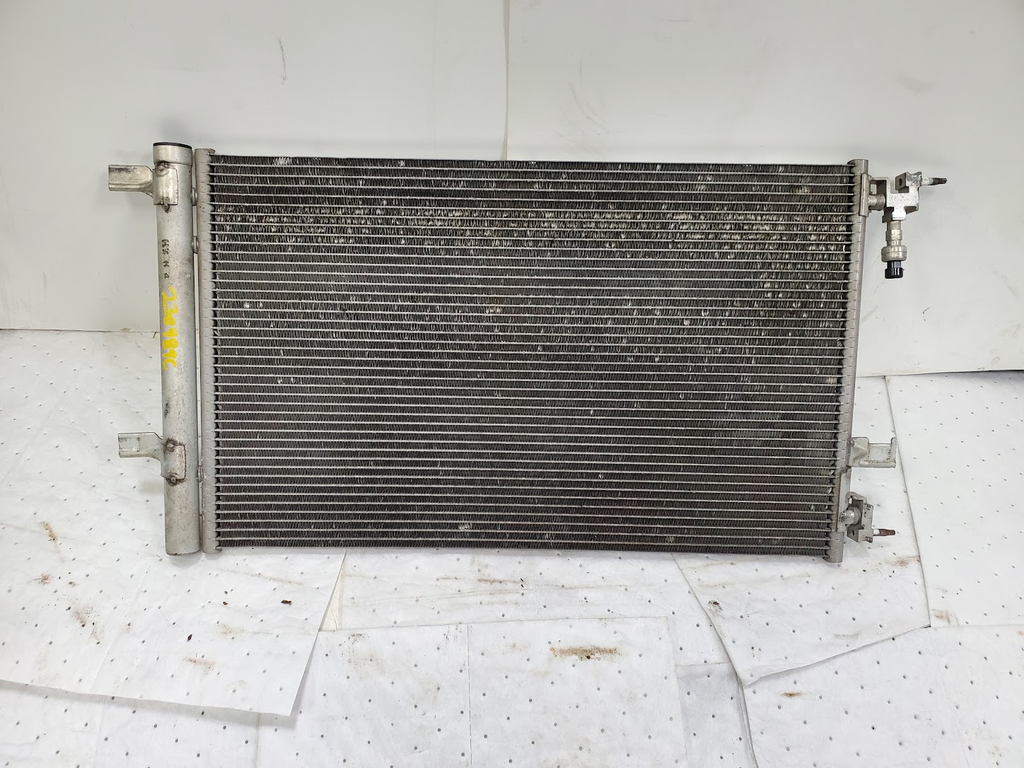 AC Condenser for Chevrolet, Buick and Cadillac vehicles