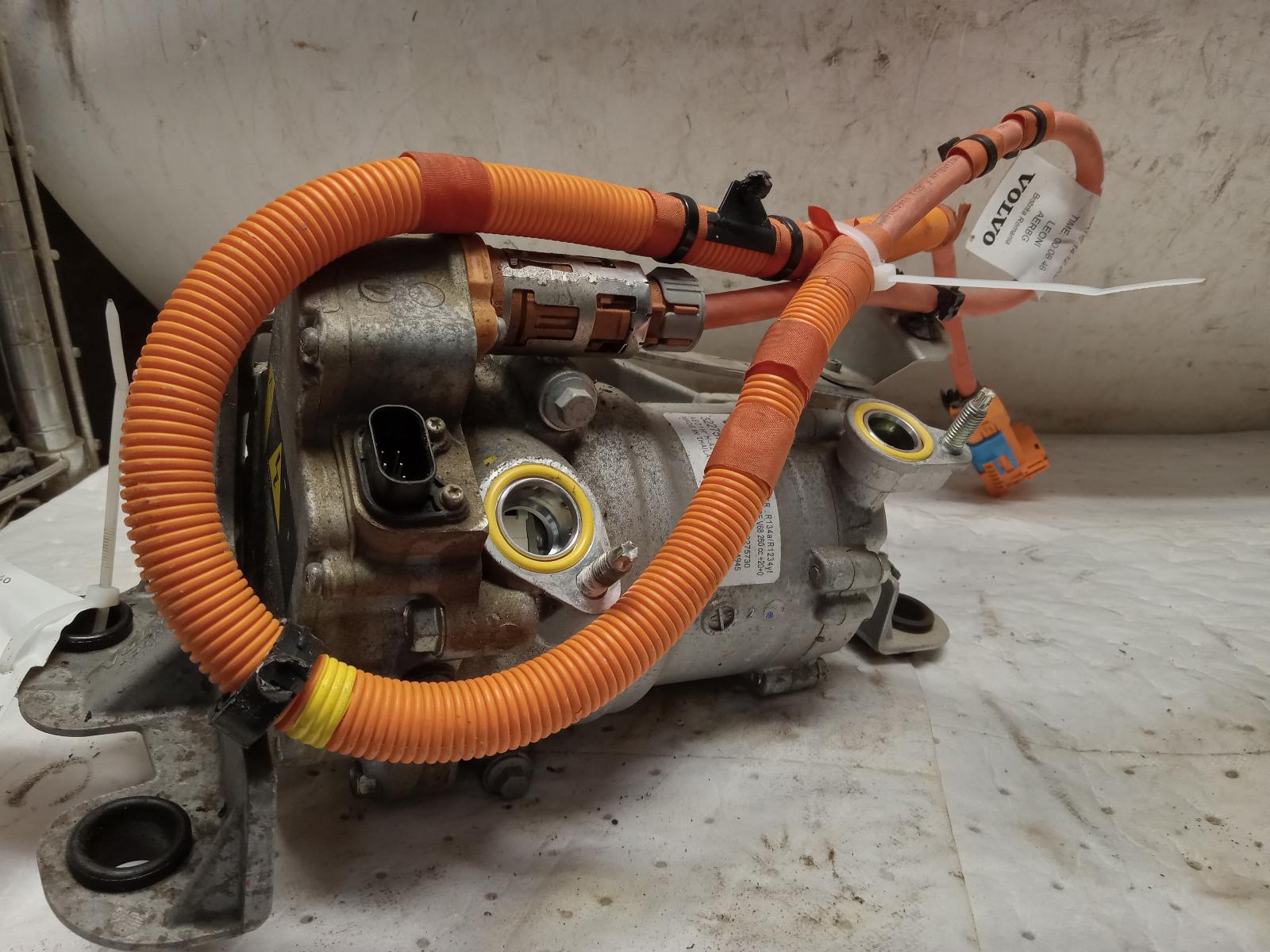 AC Compressor for Volvo vehicles