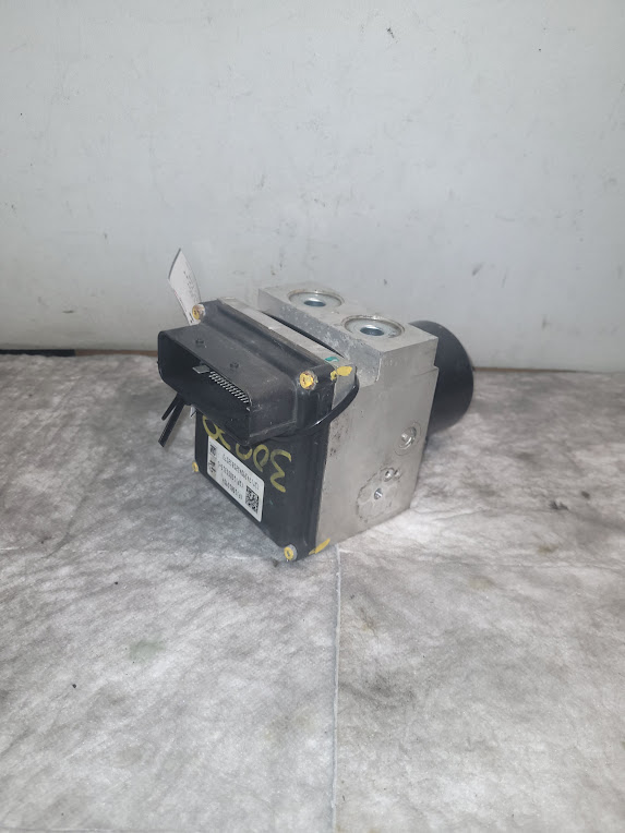 AC Compressor for Pontiac, Oldsmobile and Chevrolet vehicles